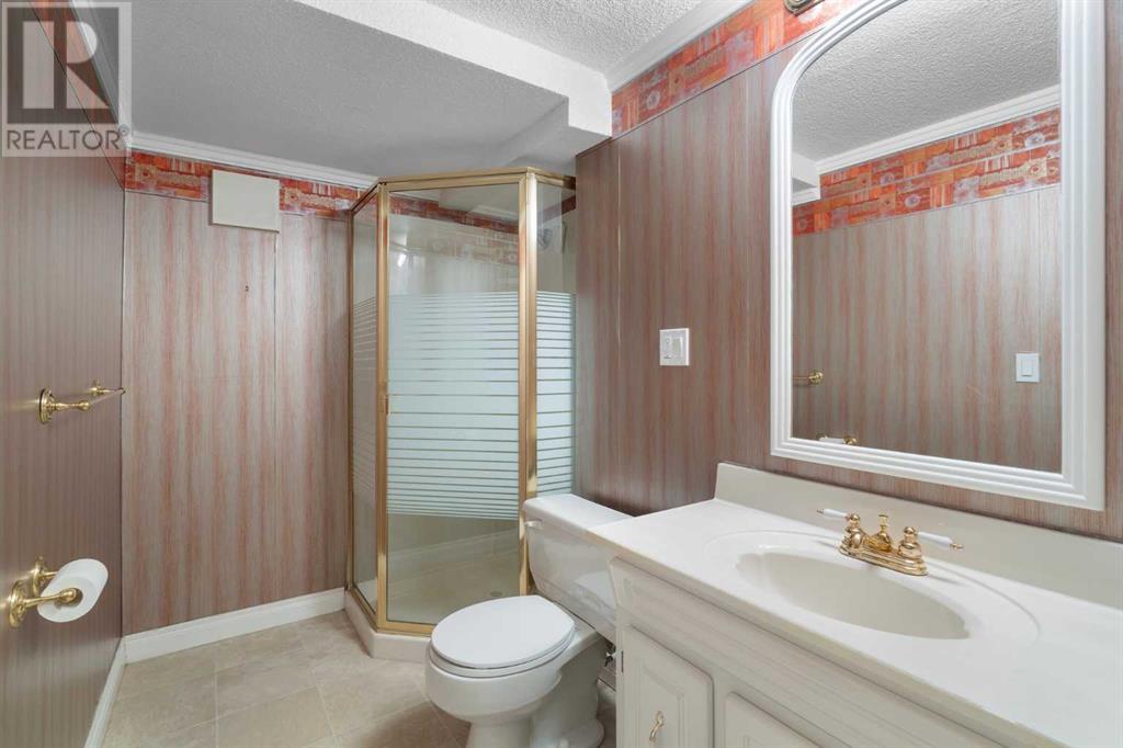 Single Family House for Sale in  Broadview Road NW Hillhurst Calgary 
