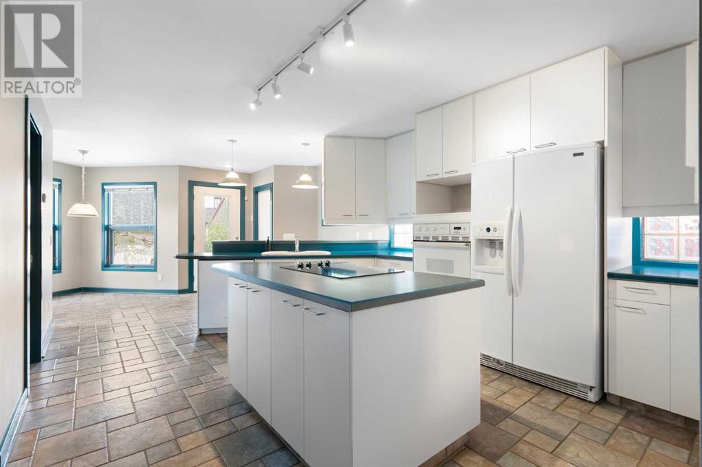 Single Family House for Sale in  Broadview Road NW Hillhurst Calgary 