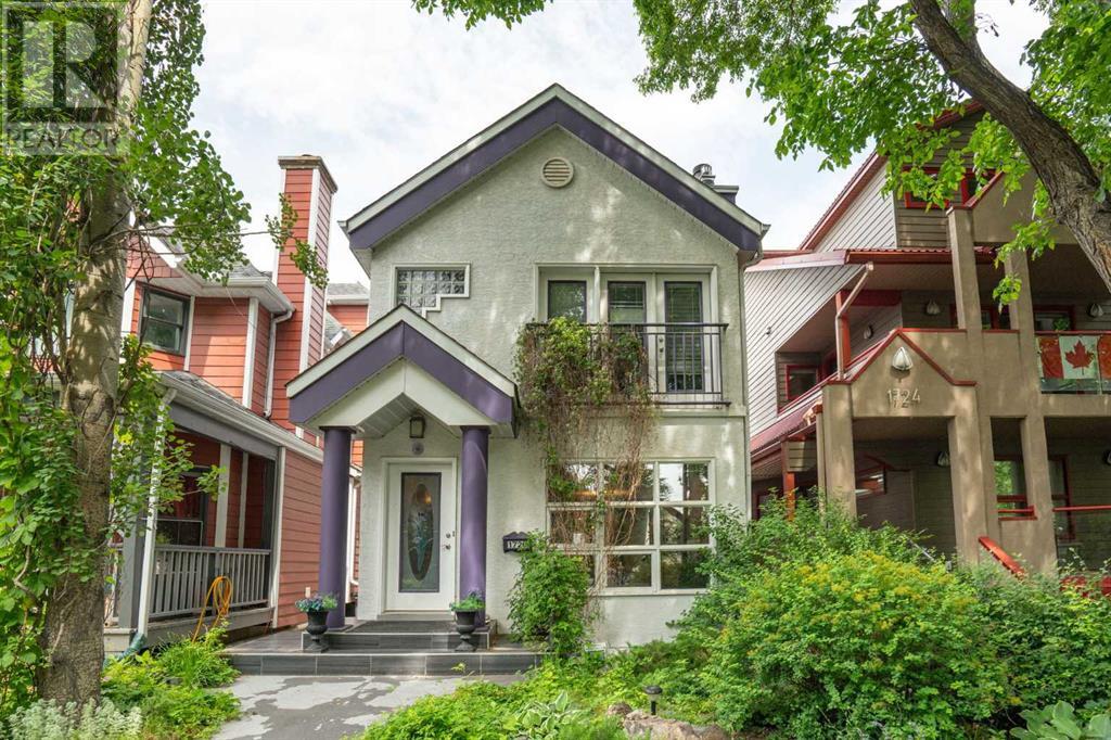 Single Family House for Sale in  Broadview Road NW Hillhurst Calgary 