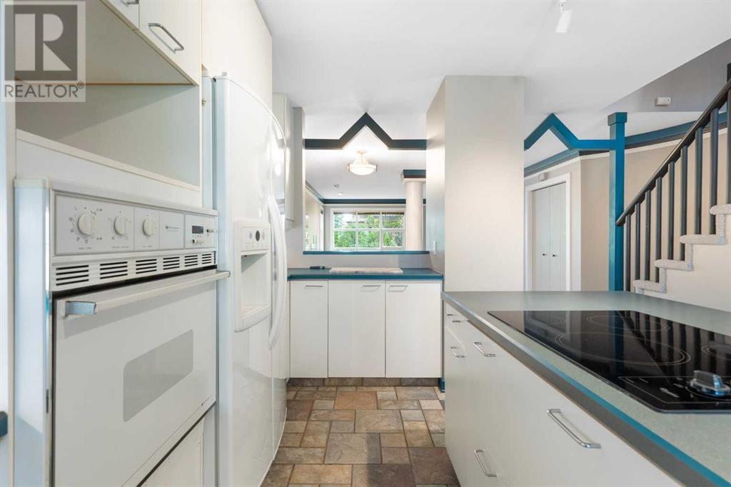 Single Family House for Sale in  Broadview Road NW Hillhurst Calgary 