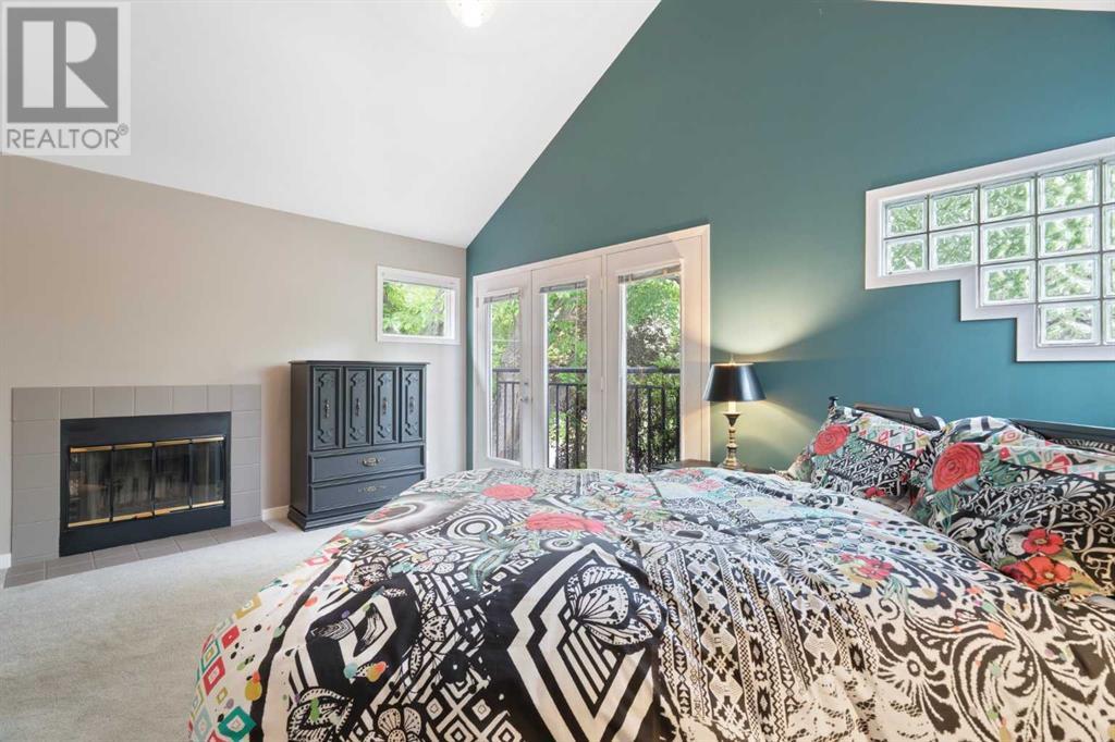 Single Family House for Sale in  Broadview Road NW Hillhurst Calgary 