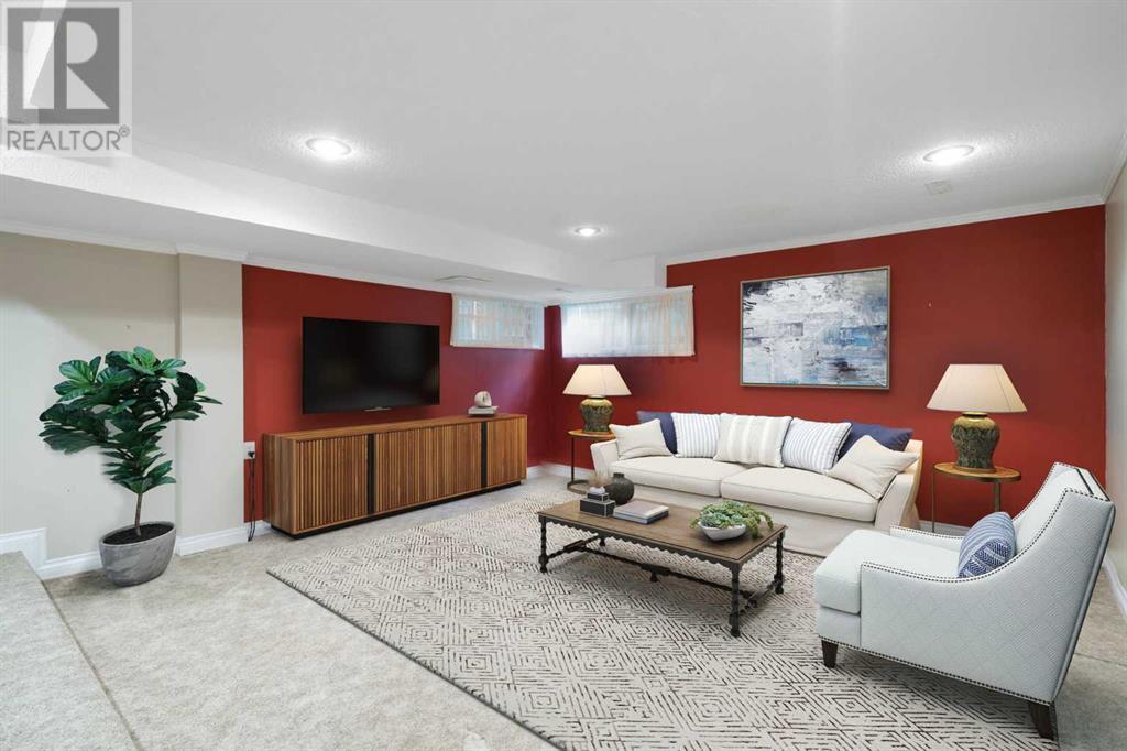 Single Family House for Sale in  Broadview Road NW Hillhurst Calgary 