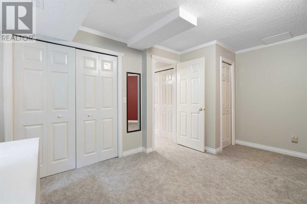 Single Family House for Sale in  Broadview Road NW Hillhurst Calgary 