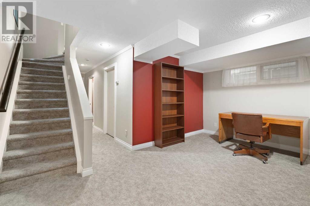 Single Family House for Sale in  Broadview Road NW Hillhurst Calgary 