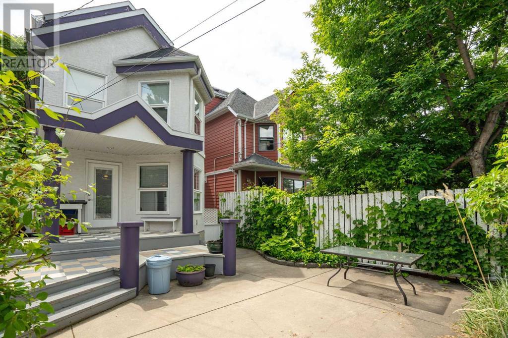 Single Family House for Sale in  Broadview Road NW Hillhurst Calgary 