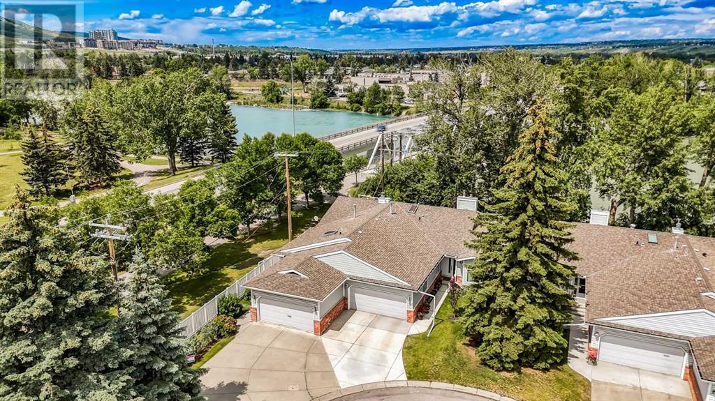 Single Family House Bungalow for Sale in  Bow Landing NW Montgomery Calgary 