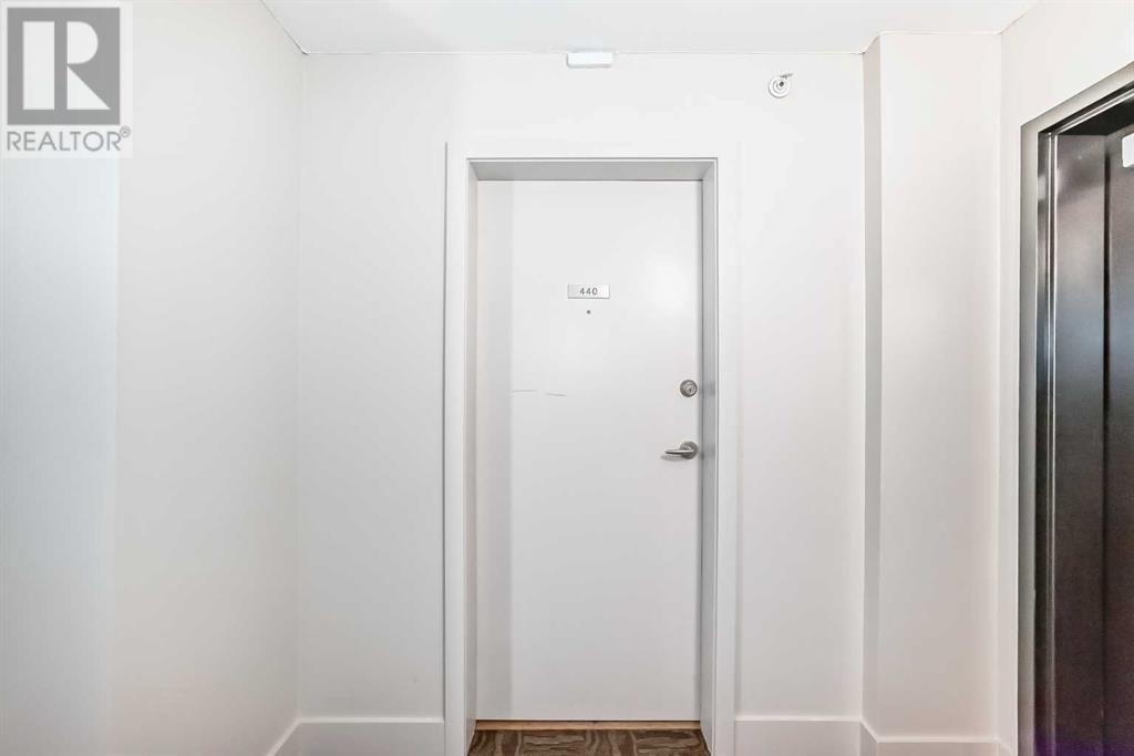 Single Family House for Sale in   Richard Court SW Lincoln Park Calgary 