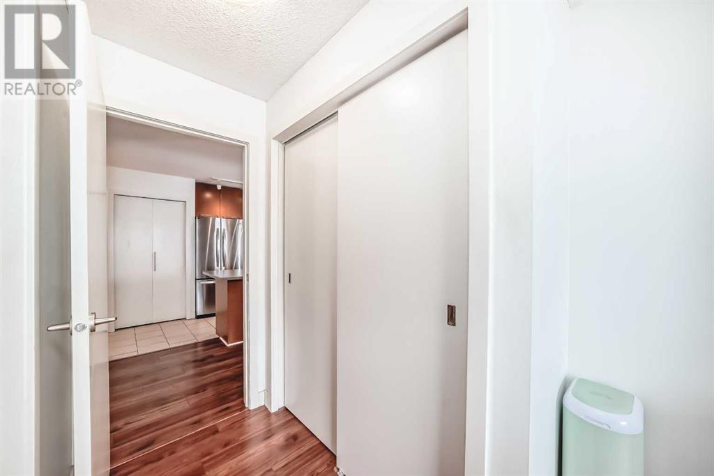 Single Family House for Sale in   Richard Court SW Lincoln Park Calgary 