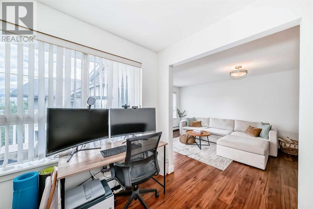 Single Family House for Sale in   Richard Court SW Lincoln Park Calgary 