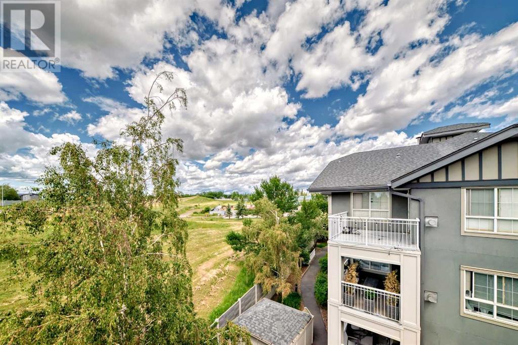 Single Family House for Sale in   Richard Court SW Lincoln Park Calgary 