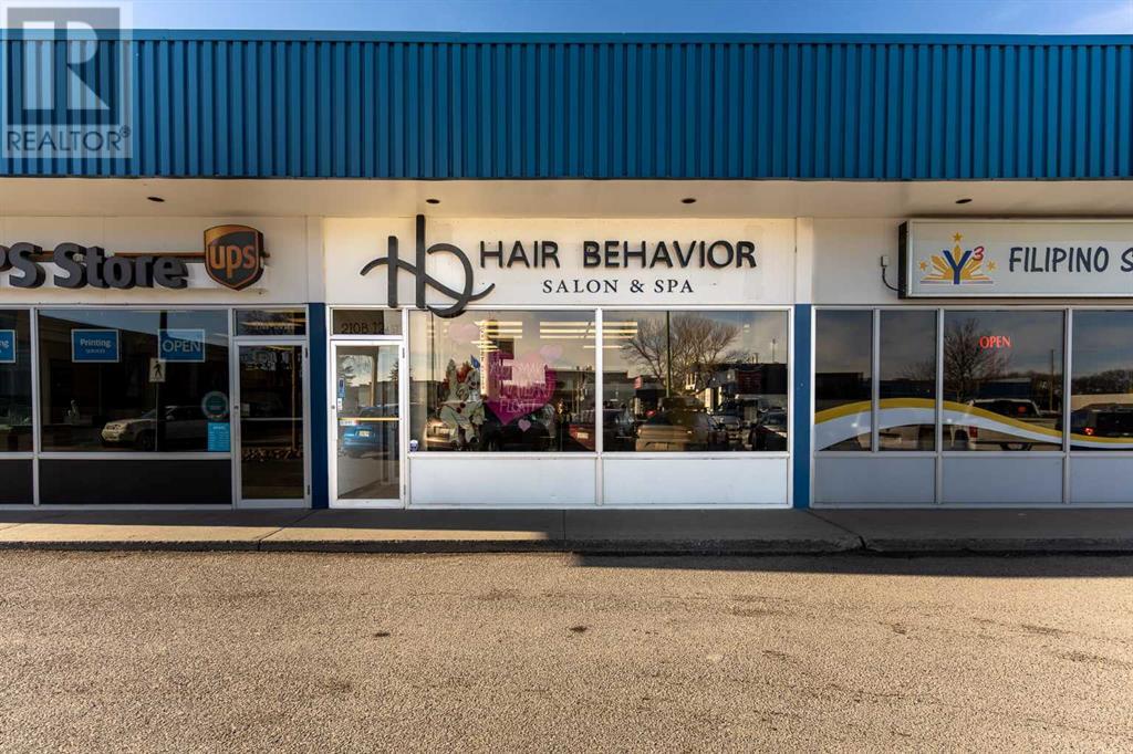 Photo 1 of 210 B 12 A Street N, Lethbridge AB