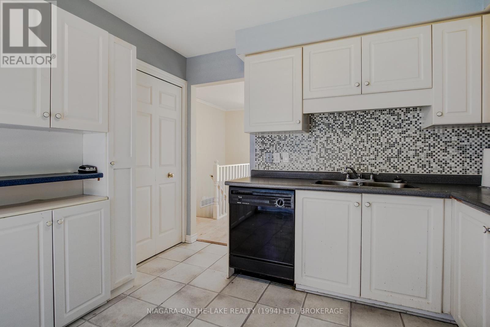 Photo 8 of 23 443 Nassau Street, Niagaraonthelake ON