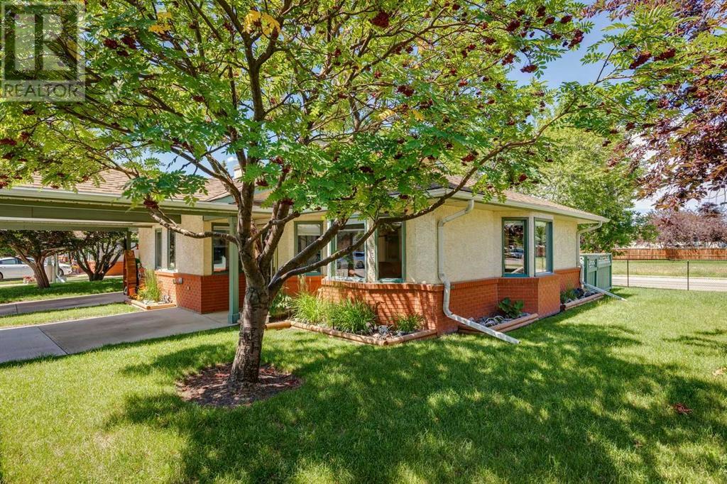 Single Family House Bungalow for Sale in  Dovely Park SE Dover Calgary 
