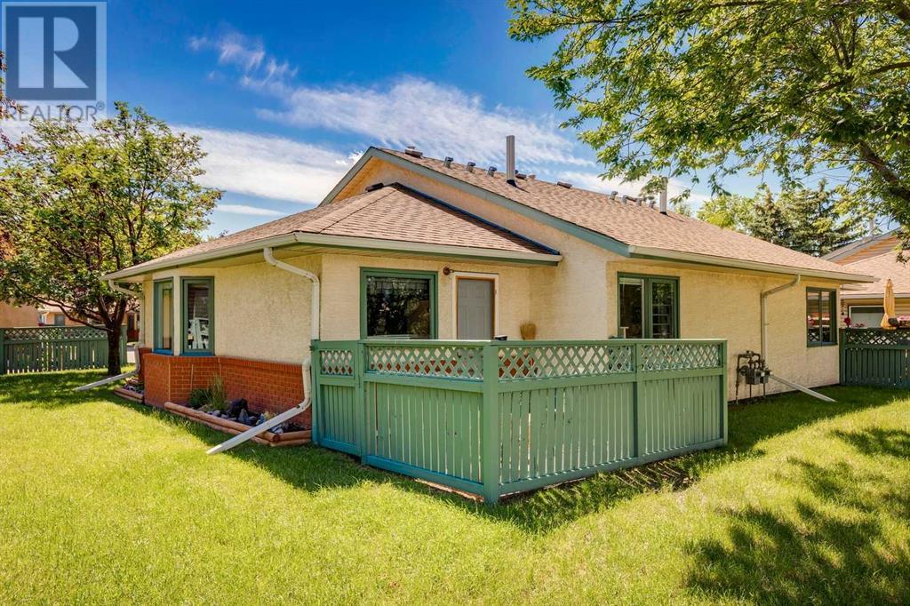 Single Family House Bungalow for Sale in  Dovely Park SE Dover Calgary 