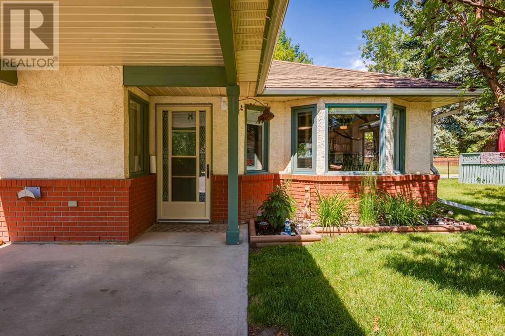 Single Family House Bungalow for Sale in  Dovely Park SE Dover Calgary 