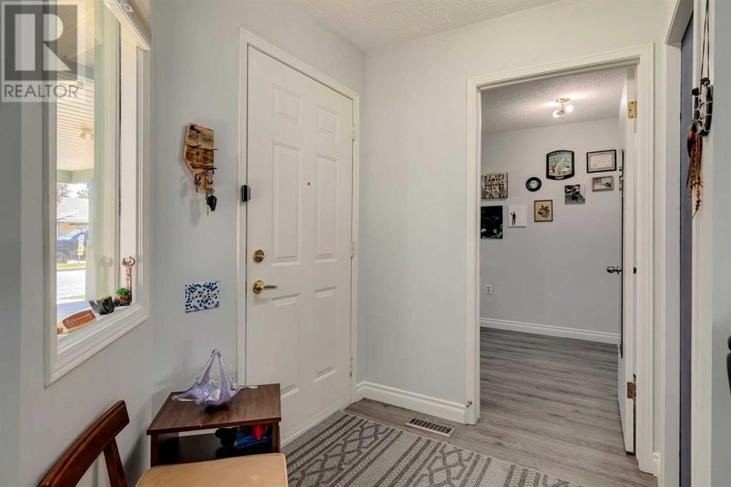 Single Family House Bungalow for Sale in  Dovely Park SE Dover Calgary 