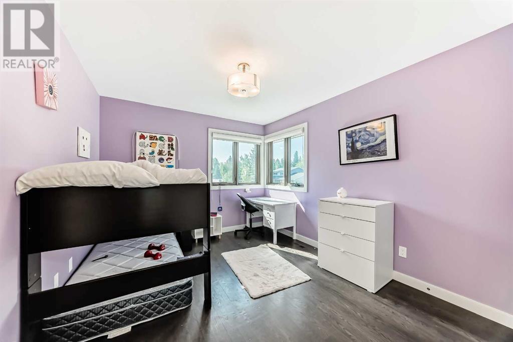 Single Family House 5 Level for Sale in  Varsity Drive NW Varsity Calgary 