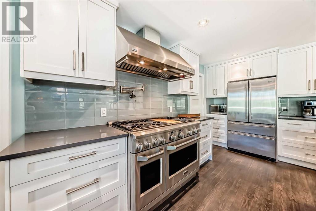 Single Family House 5 Level for Sale in  Varsity Drive NW Varsity Calgary 