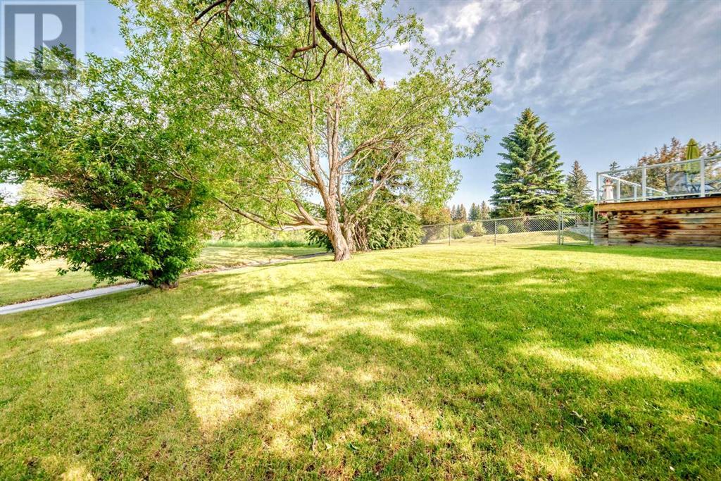 Single Family House 5 Level for Sale in  Varsity Drive NW Varsity Calgary 