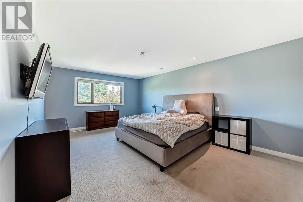 Single Family House 5 Level for Sale in  Varsity Drive NW Varsity Calgary 