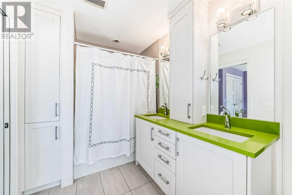 Single Family House 5 Level for Sale in  Varsity Drive NW Varsity Calgary 