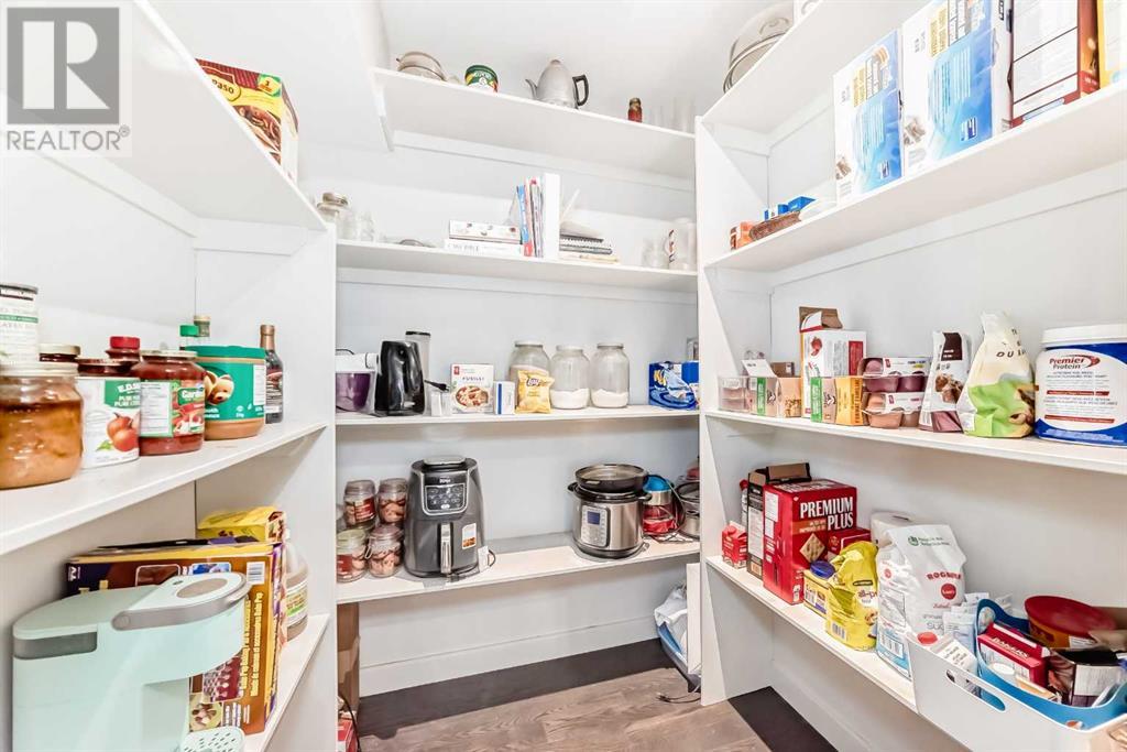 Single Family House 5 Level for Sale in  Varsity Drive NW Varsity Calgary 