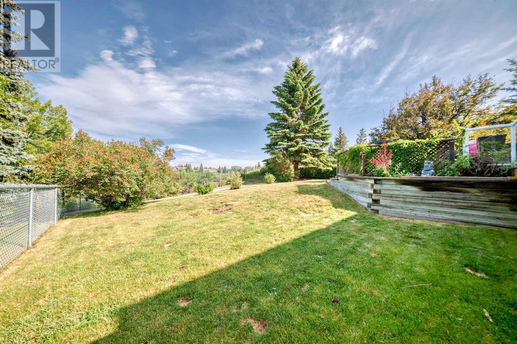 Single Family House 5 Level for Sale in  Varsity Drive NW Varsity Calgary 
