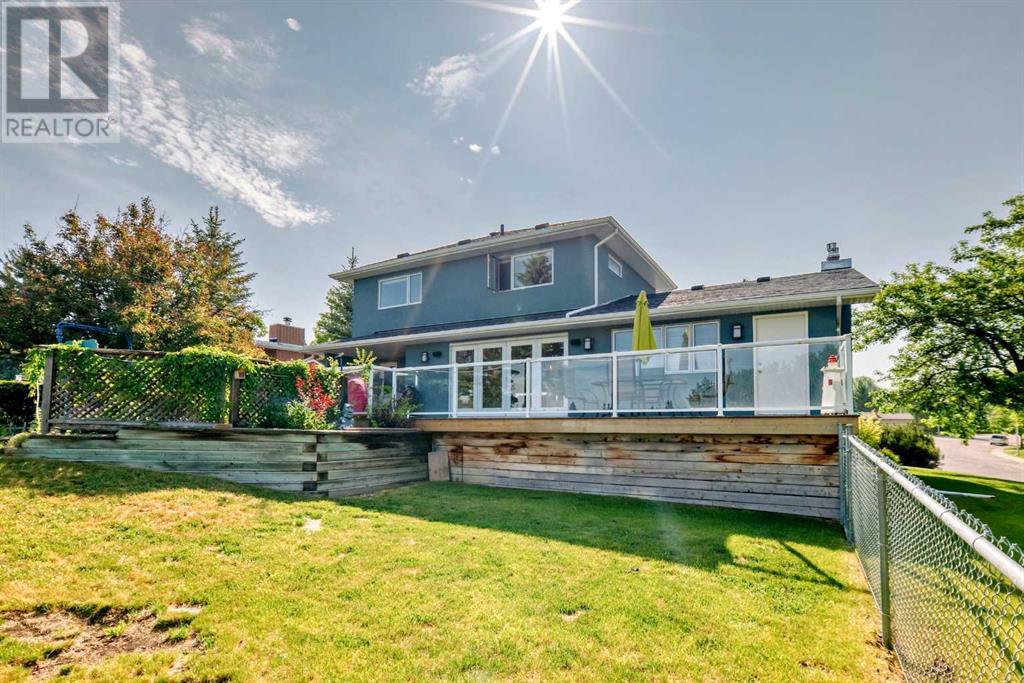 Single Family House 5 Level for Sale in  Varsity Drive NW Varsity Calgary 