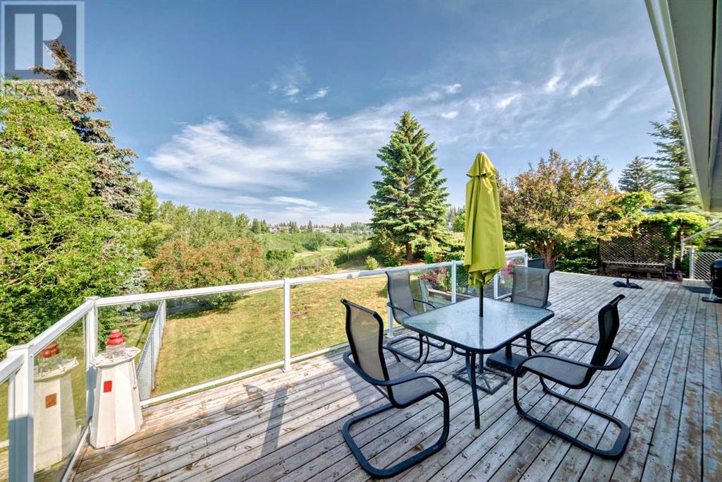 Single Family House 5 Level for Sale in  Varsity Drive NW Varsity Calgary 