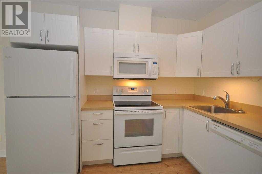 Single Family House for Sale in   Brentwood Common NW Brentwood Calgary 