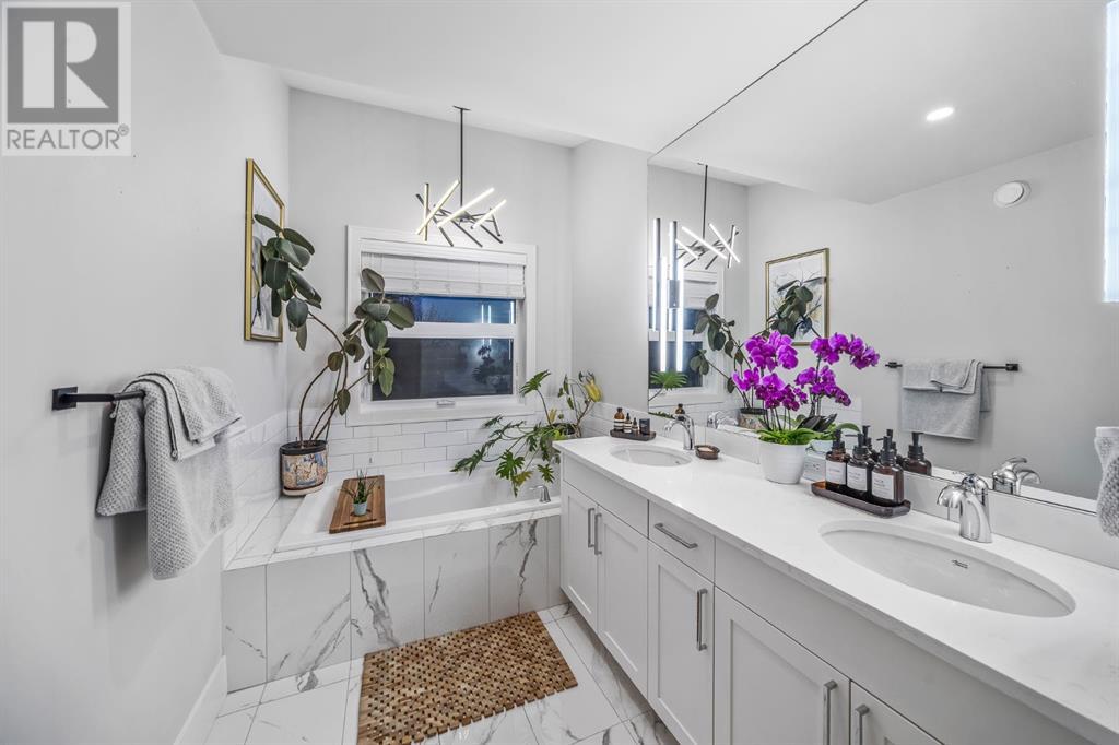 Single Family House for Sale in   A Street SW Richmond Calgary 