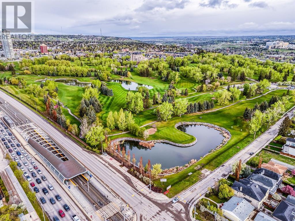 Single Family House for Sale in   A Street SW Richmond Calgary 