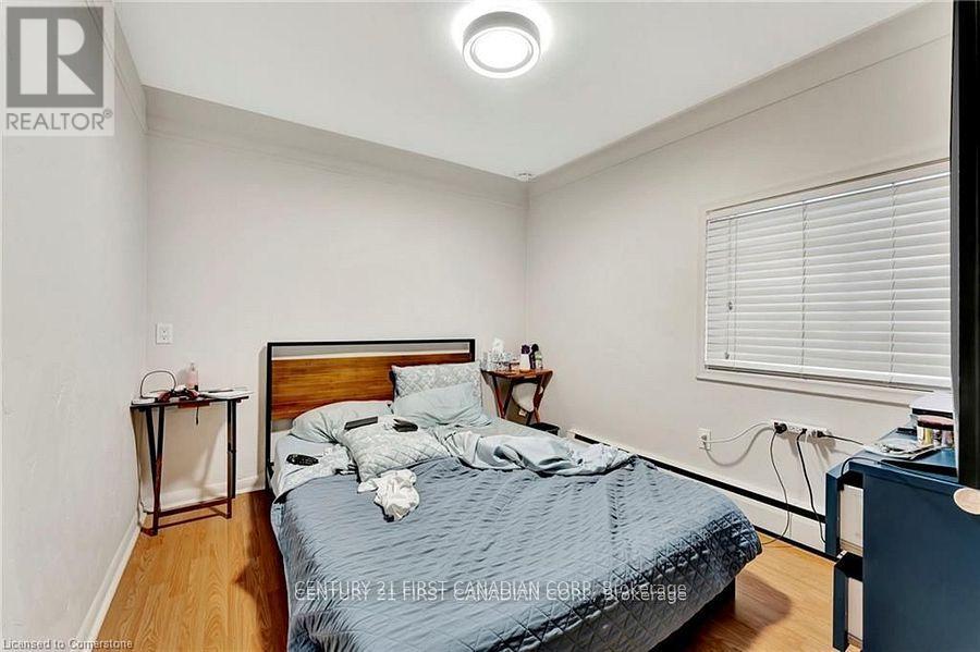 Photo 16 of 82 Albert Street, St Catharines ON