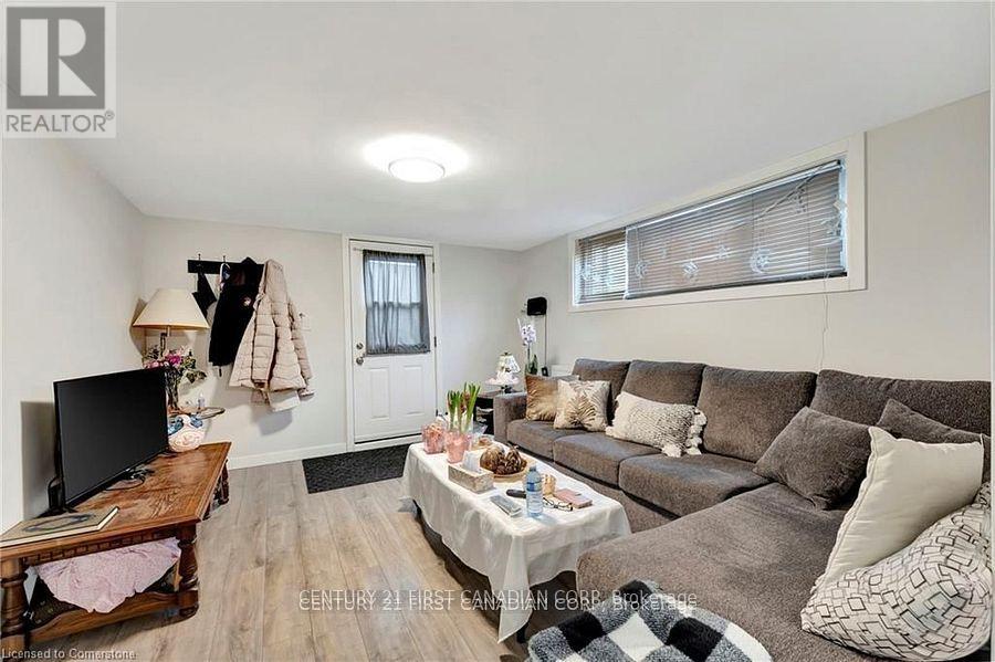 Photo 26 of 82 Albert Street, St Catharines ON