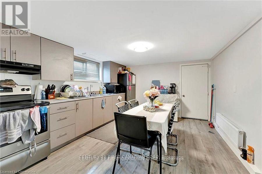 Photo 28 of 82 Albert Street, St Catharines ON