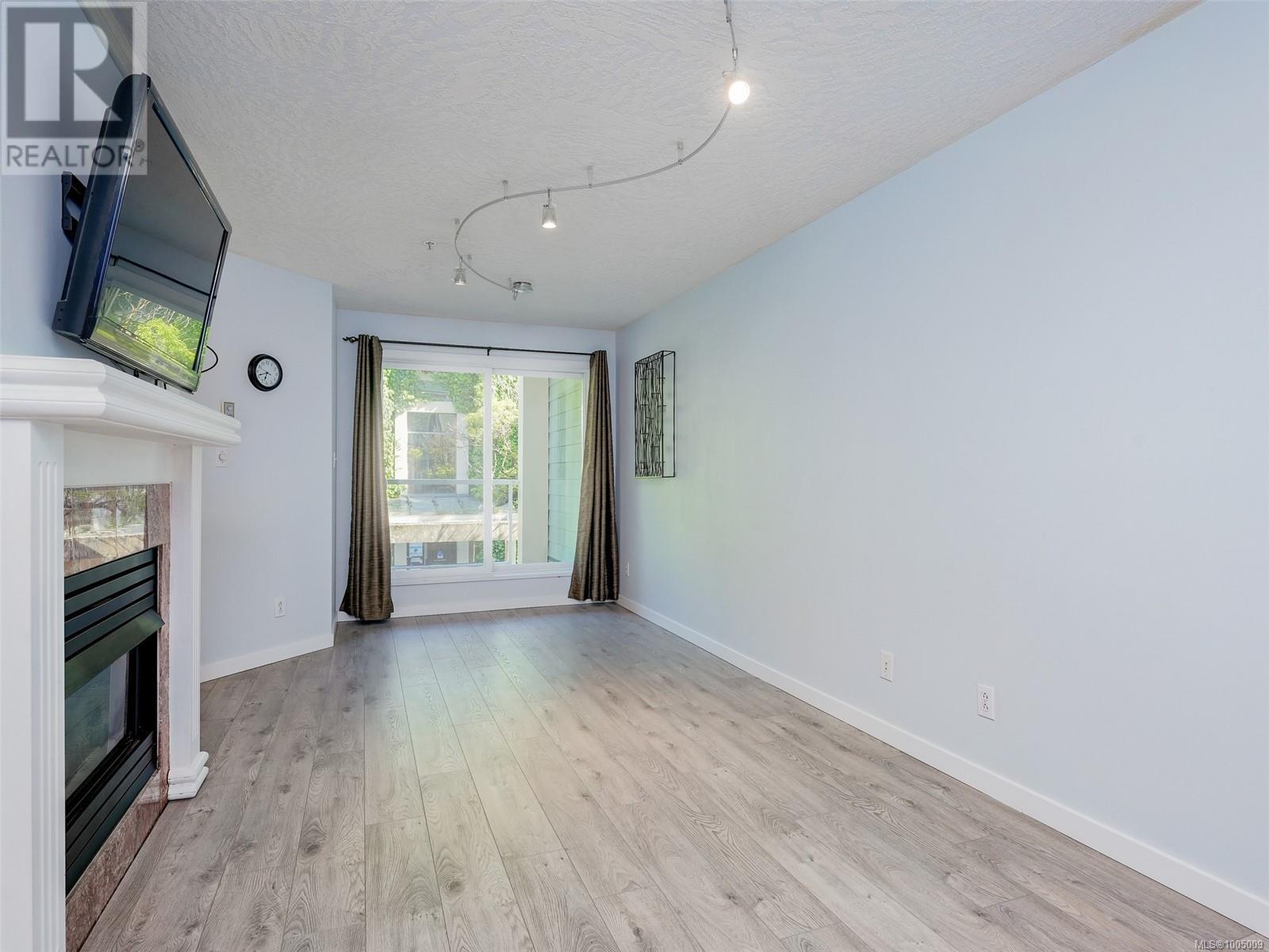 Photo 19 of 304 649 Bay St, Victoria BC