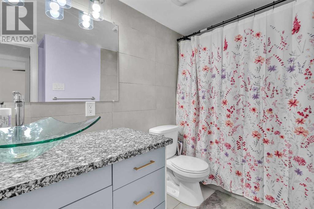 Single Family House for Sale in    Avenue SW Windsor Park Calgary 