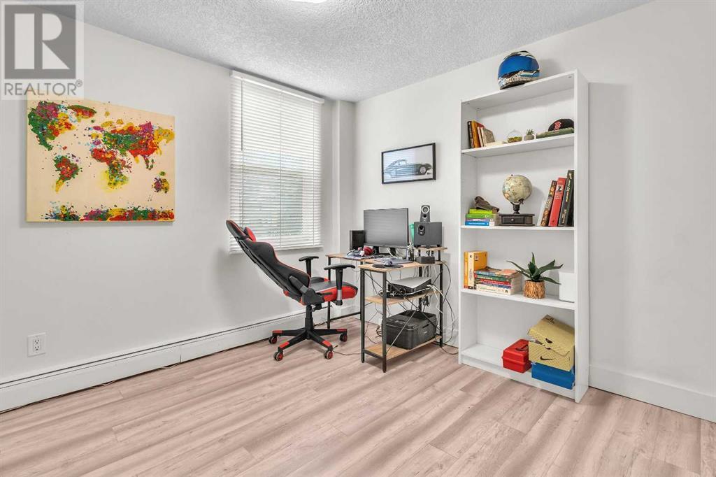 Single Family House for Sale in    Avenue SW Windsor Park Calgary 