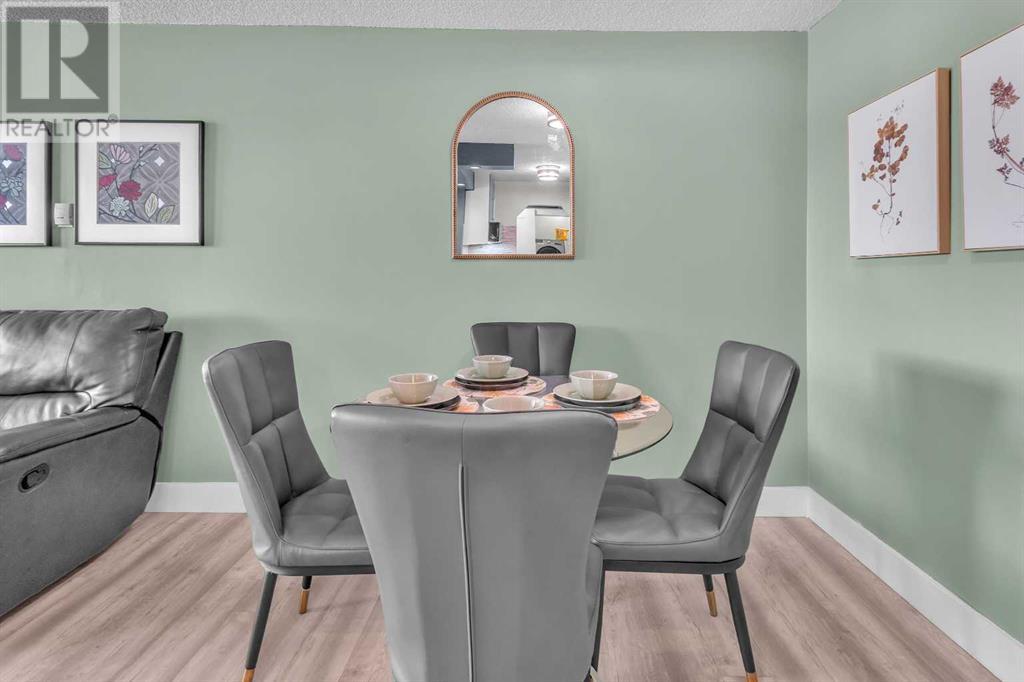 Single Family House for Sale in    Avenue SW Windsor Park Calgary 