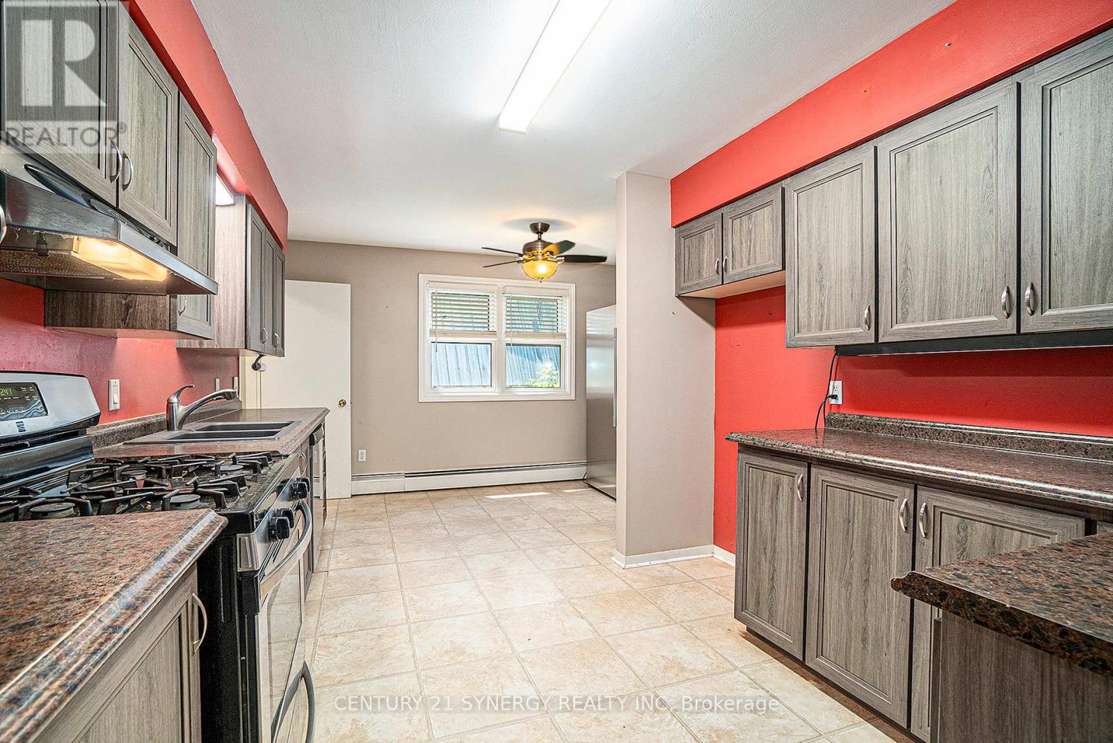 Photo 34 of 6 Strathcona Street, Smiths Falls ON