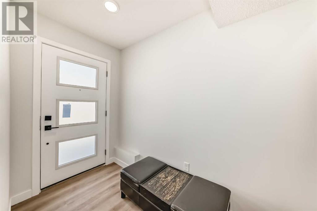 Single Family House for Sale in  spring willow Close SW Springbank Hill Calgary 