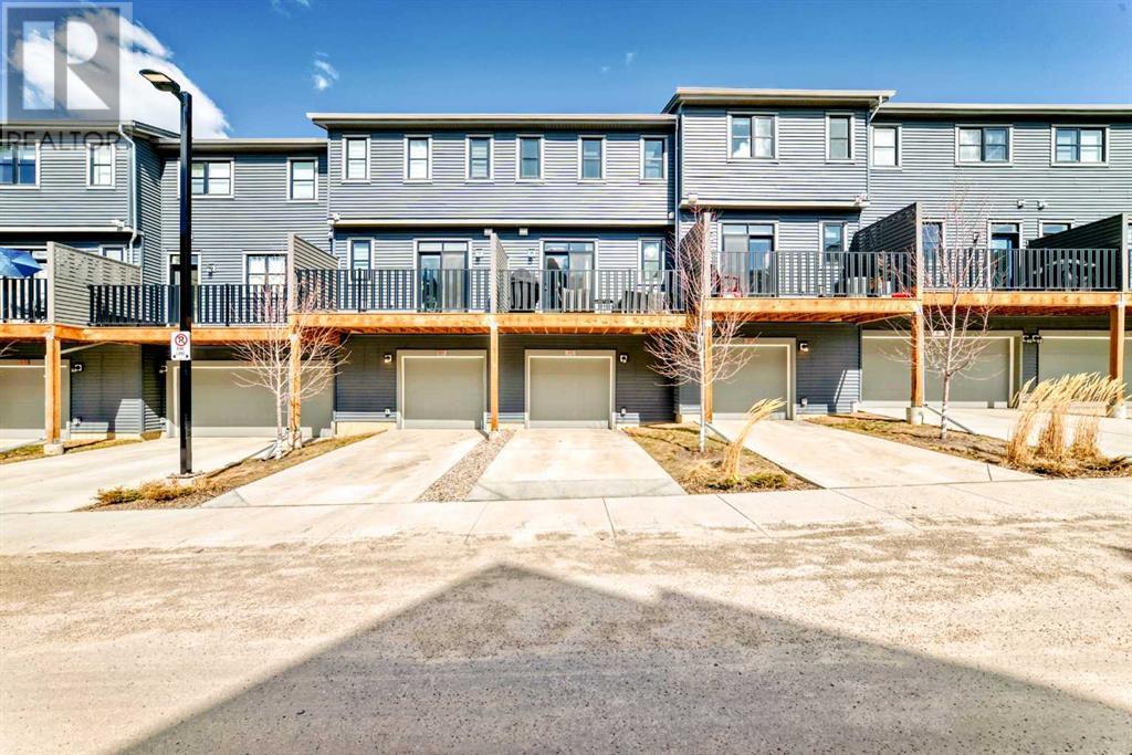 Single Family House for Sale in  spring willow Close SW Springbank Hill Calgary 