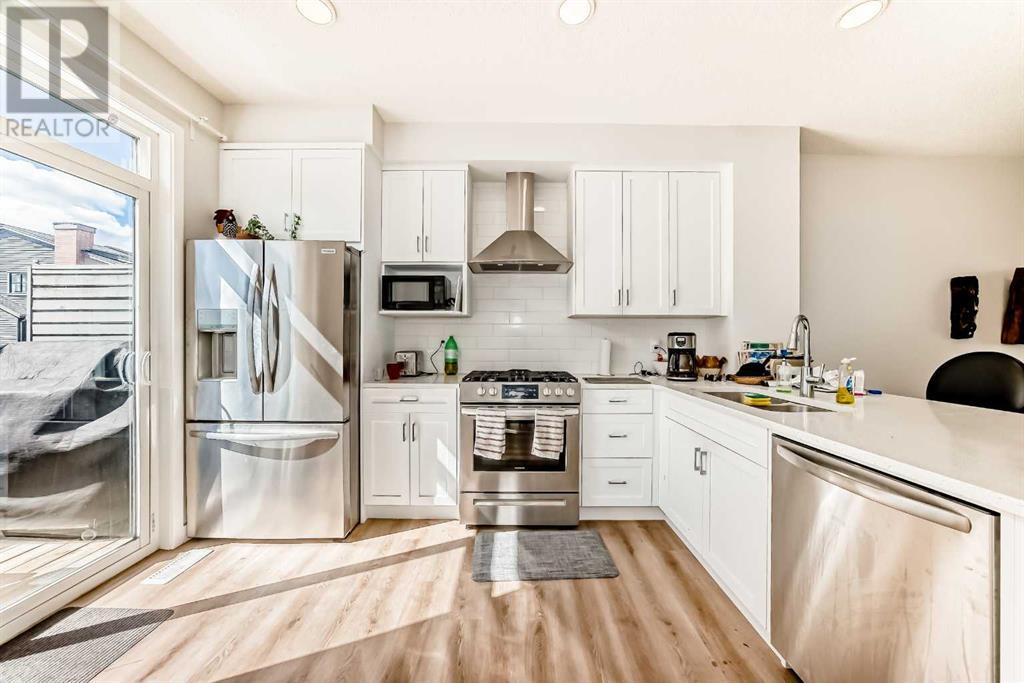 Single Family House for Sale in  spring willow Close SW Springbank Hill Calgary 