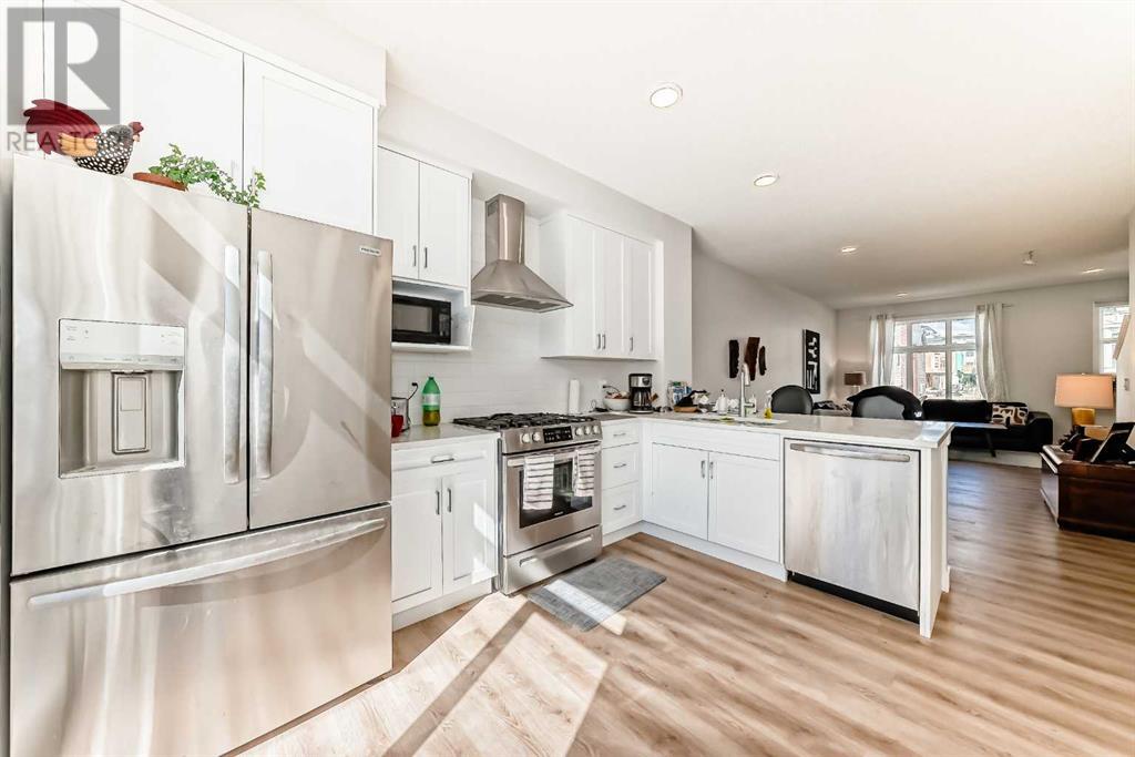 Single Family House for Sale in  spring willow Close SW Springbank Hill Calgary 