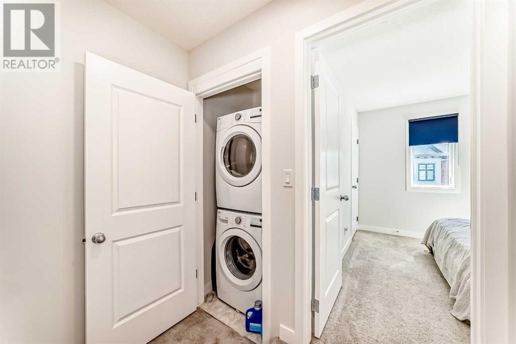 Single Family House for Sale in  spring willow Close SW Springbank Hill Calgary 