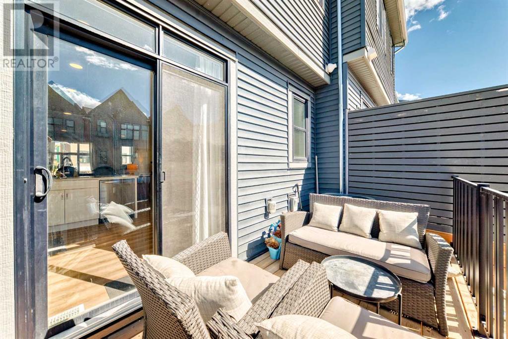 Single Family House for Sale in  spring willow Close SW Springbank Hill Calgary 