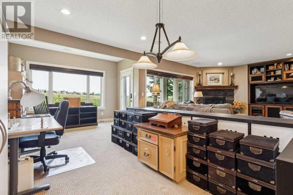 Single Family House for Sale in  Tuscany Ravine Heights NW Tuscany Calgary 