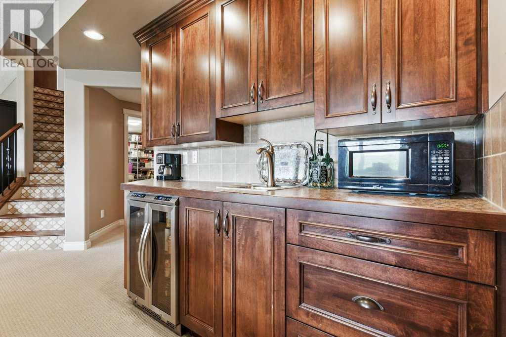 Single Family House for Sale in  Tuscany Ravine Heights NW Tuscany Calgary 