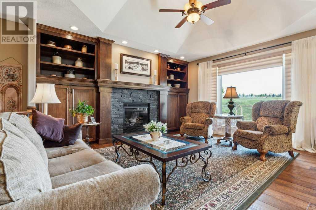 Single Family House for Sale in  Tuscany Ravine Heights NW Tuscany Calgary 