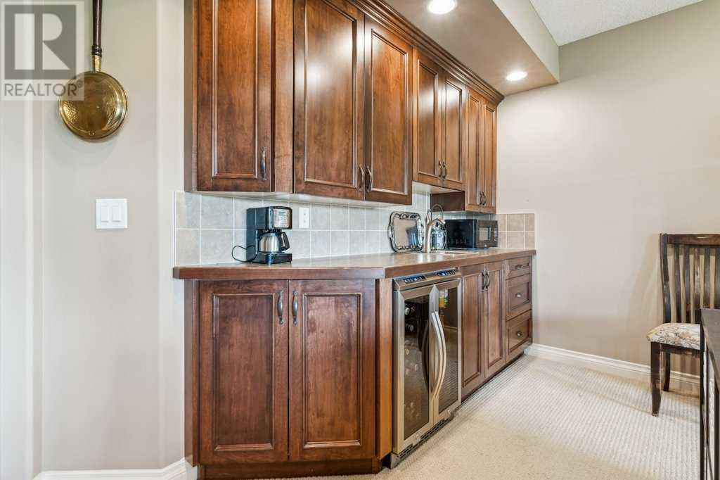 Single Family House for Sale in  Tuscany Ravine Heights NW Tuscany Calgary 